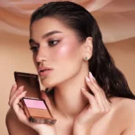 Tala Blush open with model